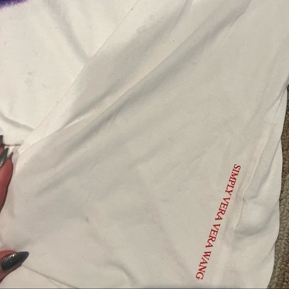 Vera Wang pride T-Shirt Size Large - Picture 3 of 3